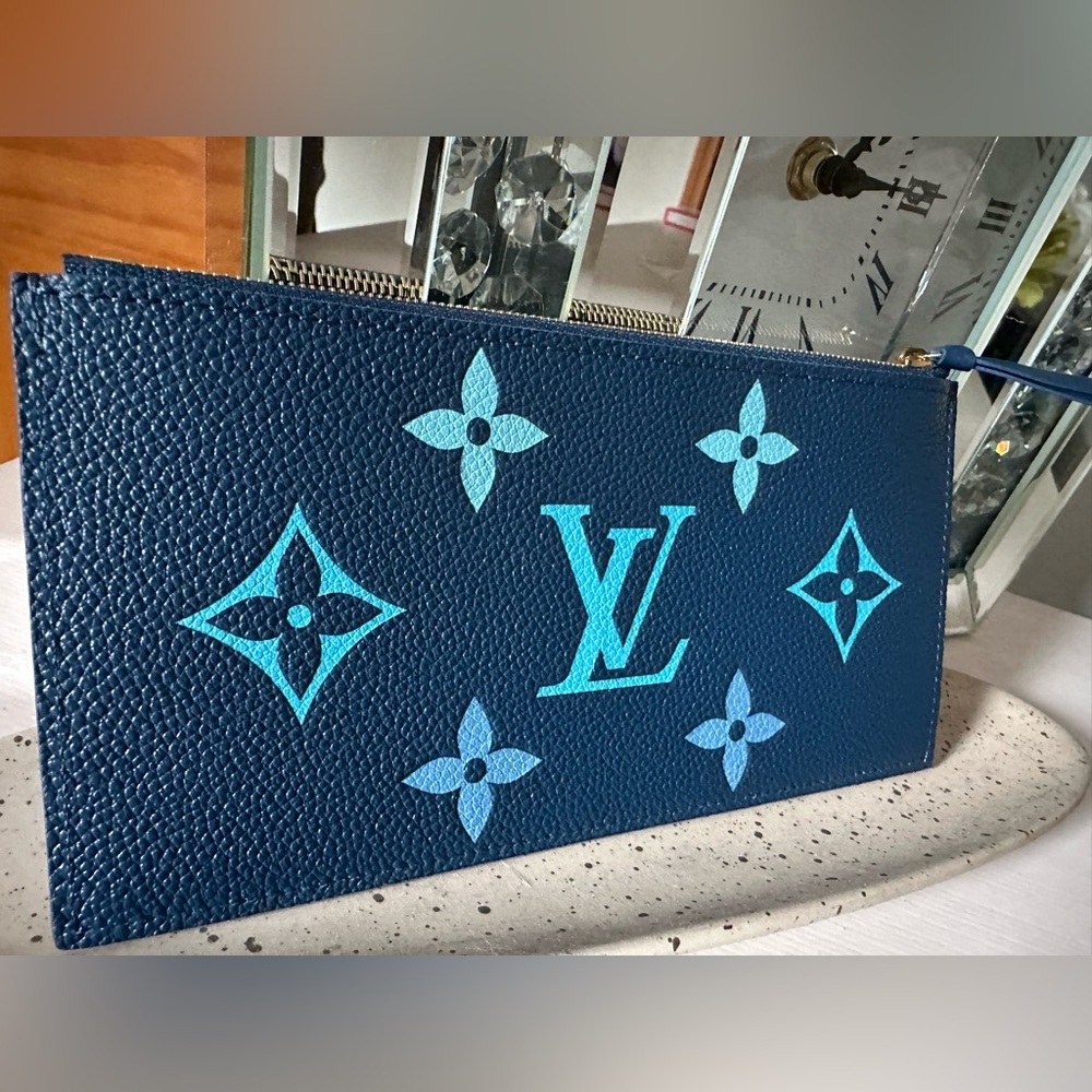 Louis Vuitton Pochette Felicie Zippy Pouch By the Pool Limited Edition